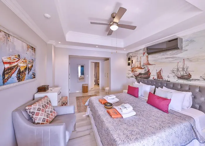 Sea Front Ultra Luxury Kalkan Villa *